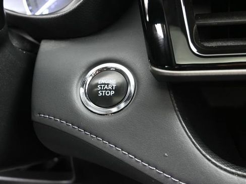 Used 2023 Toyota Highlander XLE AWD/4WD image 26