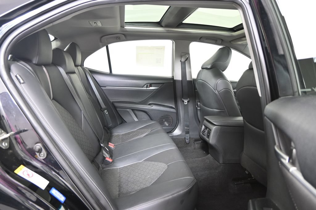 Used 2018 Toyota Camry XSE w/ Driver Assist Package FWD image 15