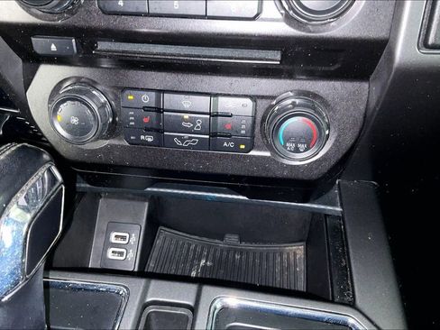 Used 2018 Ford F150 XLT w/ Equipment Group 302A Luxury AWD/4WD image 32