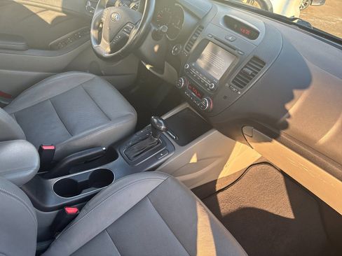 Used 2015 Kia Forte EX w/ Premium Package image 16