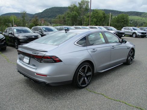 Certified 2023 Honda Accord Sport image 5