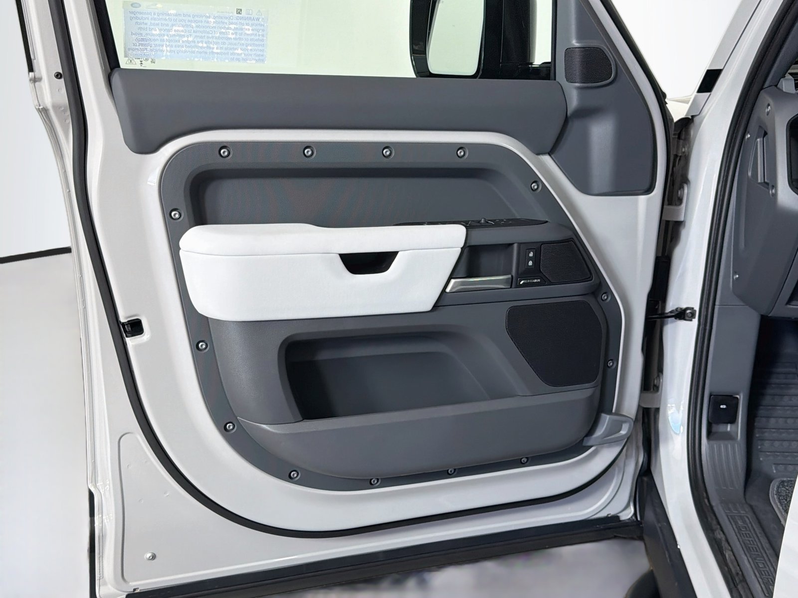 New 2026 Land Rover Defender 110 S AWD/4WD image 21