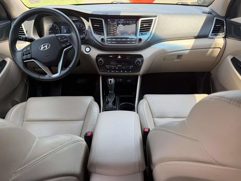 Used 2016 Hyundai Tucson Limited FWD image 2