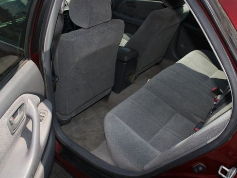 Used 2000 Toyota Camry LE FWD image 14