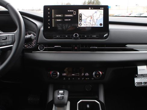 New 2026 Mitsubishi Outlander ES AWD/4WD image 12