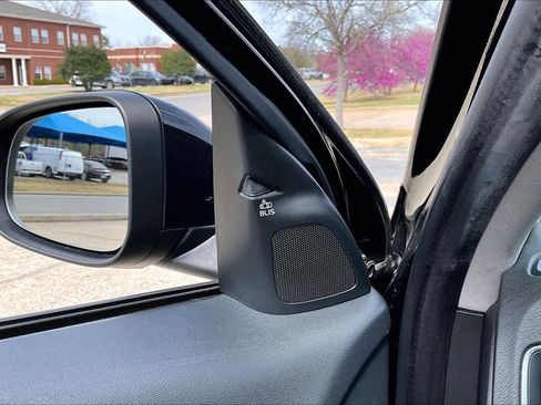 Used 2016 Volvo S60 T5 image 34