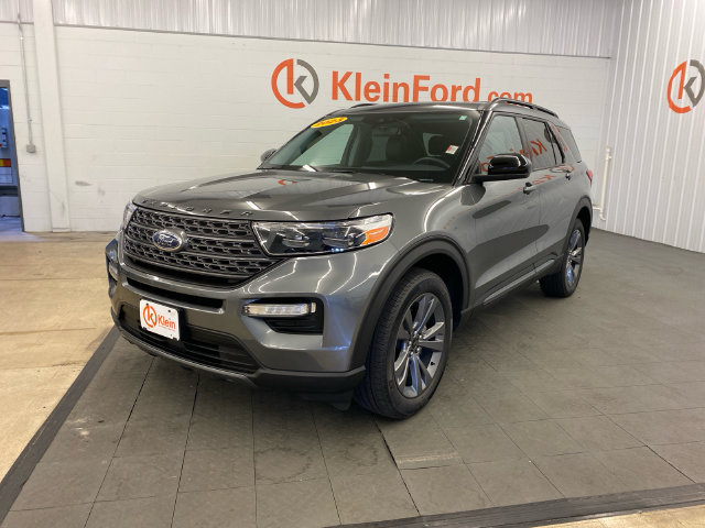 Used 2023 Ford Explorer XLT w/ Equipment Group 202A AWD/4WD image 3