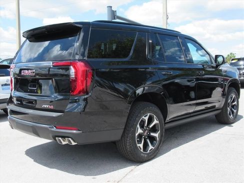 New 2026 GMC Yukon AT4 w/ AT4 Premium Package AWD/4WD image 7