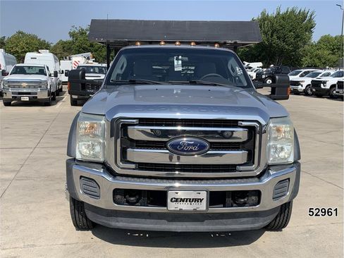 Used 2016 Ford F550 2WD Crew Cab Super Duty w/ XLT Interior Package image 8