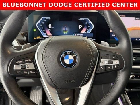 Used 2025 BMW X5 xDrive50e AWD/4WD image 14