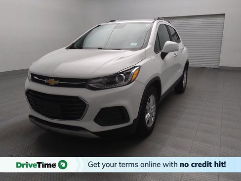 Used 2019 Chevrolet Trax LT w/ LT Convenience Package image 1