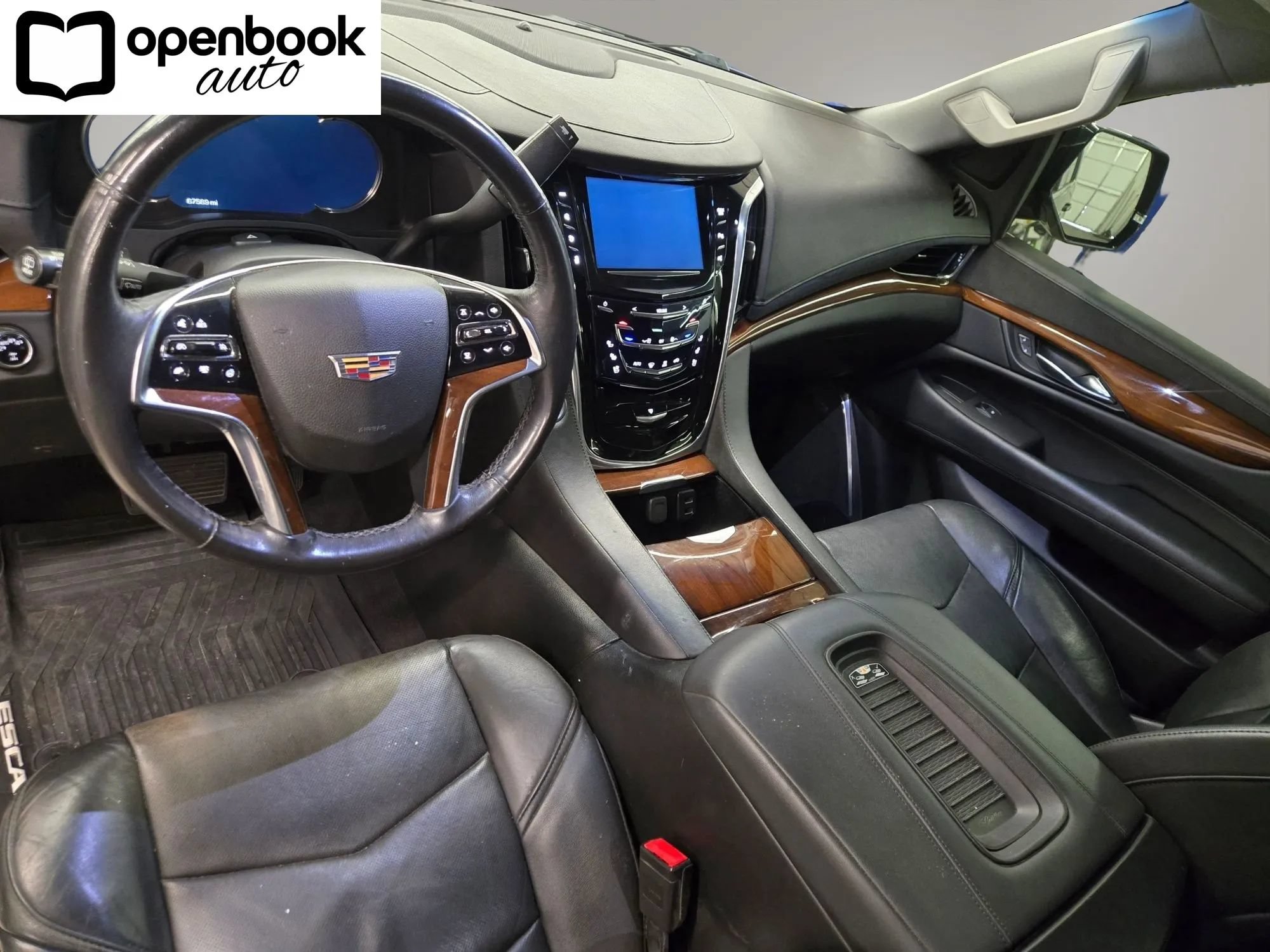 Used 2018 Cadillac Escalade 4WD image 9