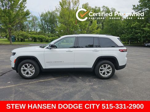Used 2023 Jeep Grand Cherokee Limited AWD/4WD image 1