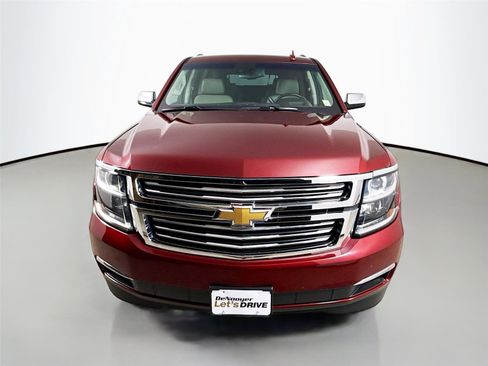 Used 2019 Chevrolet Suburban Premier AWD/4WD image 4