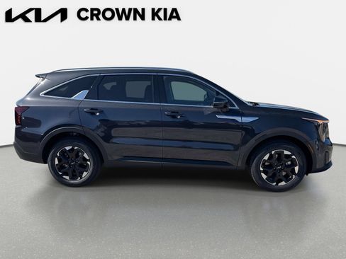 New 2026 Kia Sorento S image 4