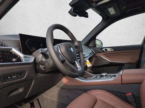New 2026 BMW X5 xDrive50e AWD/4WD image 3