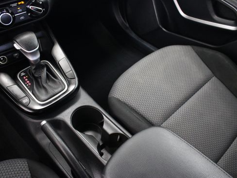 Used 2022 Kia Soul LX w/ Technology Package FWD image 16