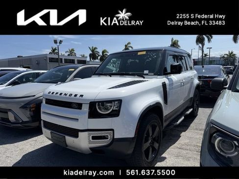 Used 2022 Land Rover Defender 110 S AWD/4WD image 4
