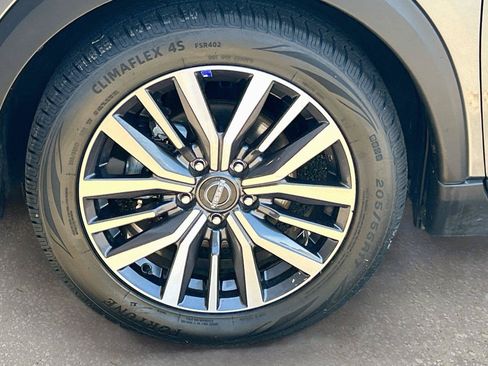 Used 2024 Nissan Kicks SV FWD image 38