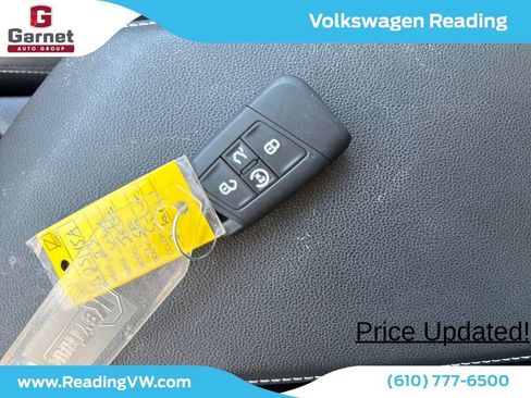 Certified 2023 Volkswagen Jetta SE FWD image 25