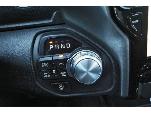 Used 2026 RAM 1500 Laramie AWD/4WD image 23