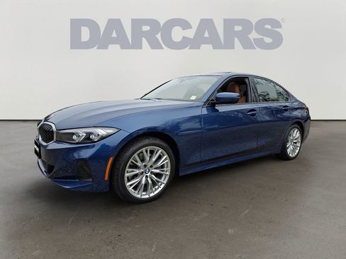 Used 2023 BMW 330i xDrive Sedan w/ Premium Package AWD/4WD image 3