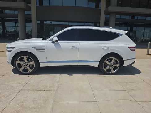 Used 2024 Genesis GV80 2.5T w/ Prestige Package AWD/4WD image 11