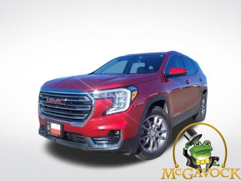 Used 2023 GMC Terrain SLT image 1