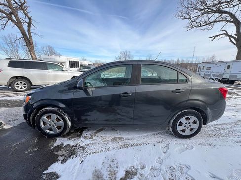 Used 2016 Chevrolet Sonic LS image 8