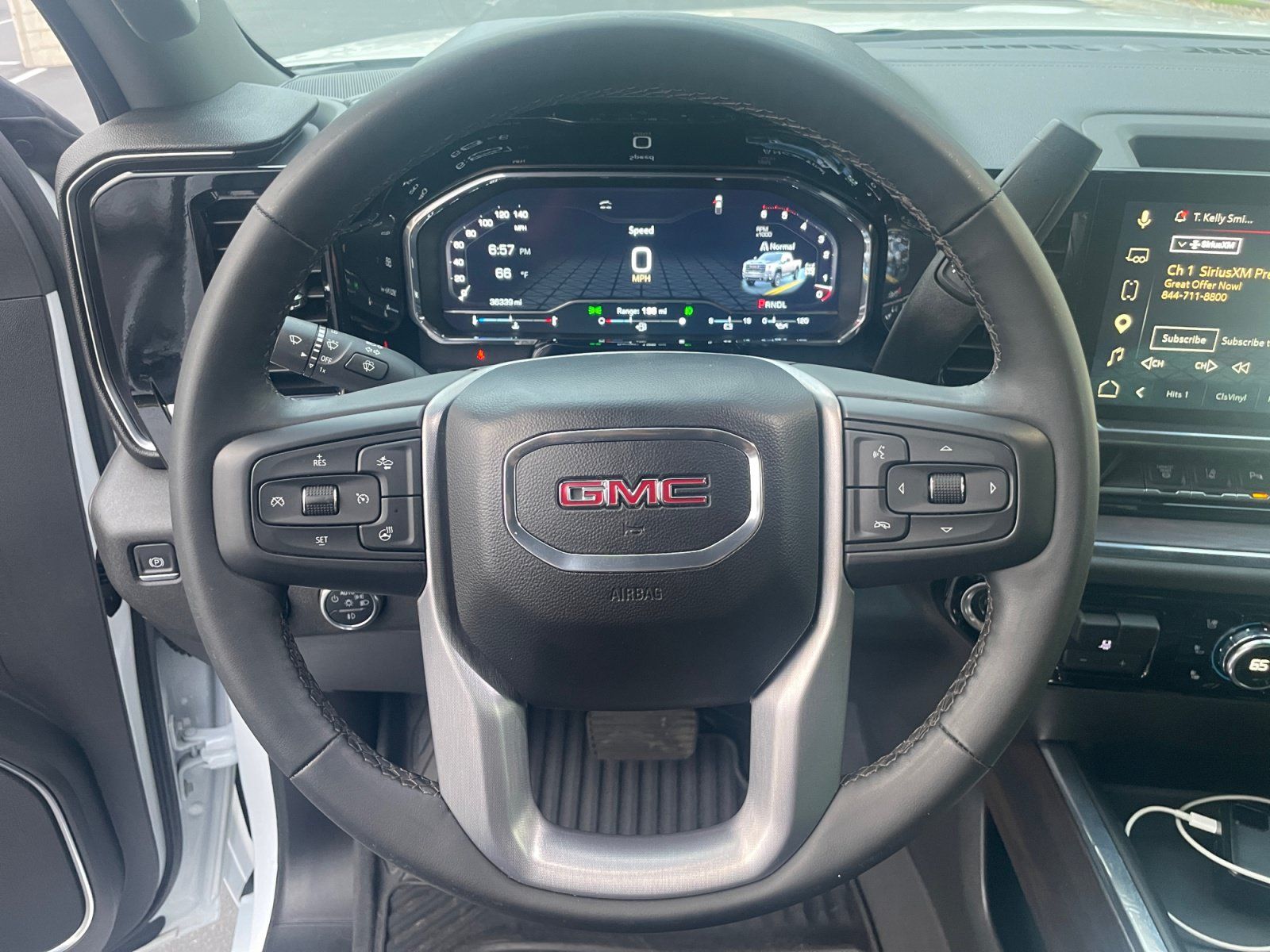 Used 2024 GMC Sierra 3500 SLT w/ SLT Convenience Package AWD/4WD image 9