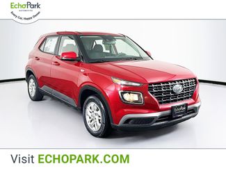 Used 2021 Hyundai Venue SE image 1