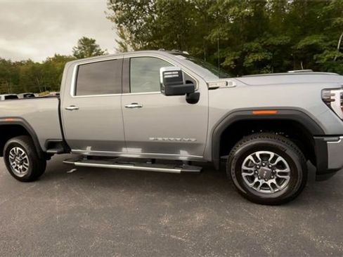 New 2026 GMC Sierra 2500 SLT w/ SLT Premium Package image 2
