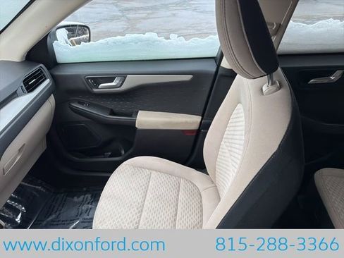 Used 2020 Ford Escape SE Sport image 19