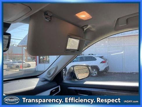 Used 2021 Toyota Highlander Platinum image 34