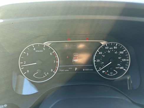 Used 2025 Nissan Rogue S image 27