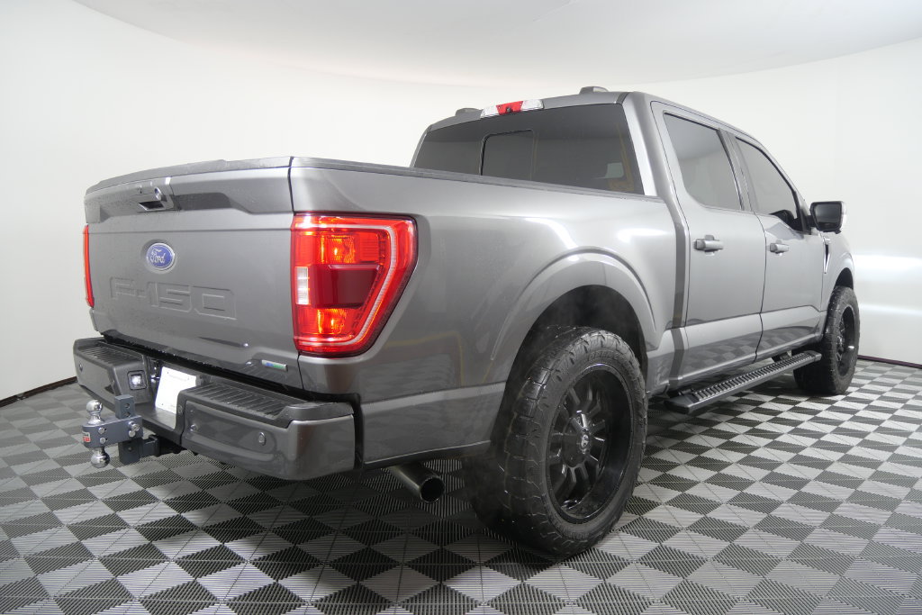 Used 2021 Ford F150 XLT w/ Equipment Group 302A High RWD image 4