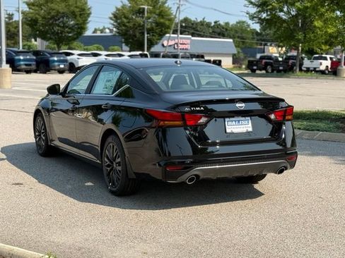 New 2026 Nissan Altima 2.5 SV w/ SV Special Edition Package FWD image 7
