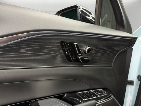 Used 2024 Cadillac Lyriq Sport RWD image 19