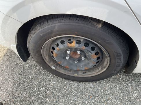 Used 2020 Nissan Sentra S image 10