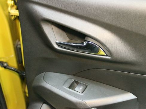 Used 2024 Chevrolet Trax RS w/ Driver Confidence Package image 13