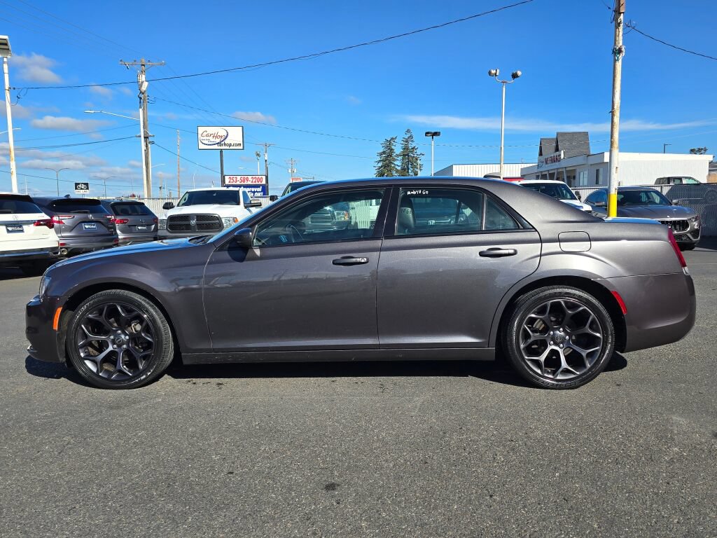 Used 2019 Chrysler 300 S RWD image 9