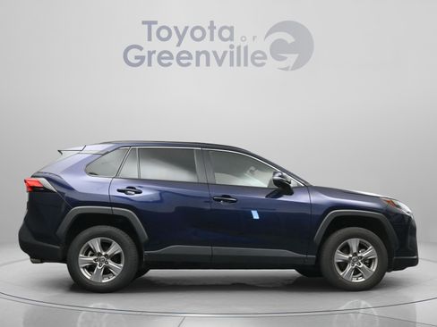 Used 2025 Toyota RAV4 XLE image 17