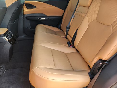 Certified 2025 Lexus RX 350 Premium Package image 37