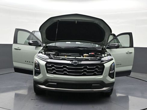 Used 2025 Chevrolet Equinox LT w/ Safety and Technology Package image 36