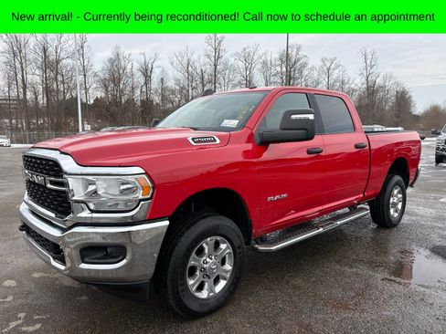 Used 2024 RAM 2500 Big Horn w/ Bed Utility Group image 9