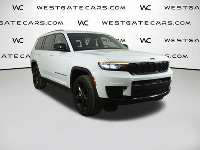 Used 2023 Jeep Grand Cherokee L Laredo