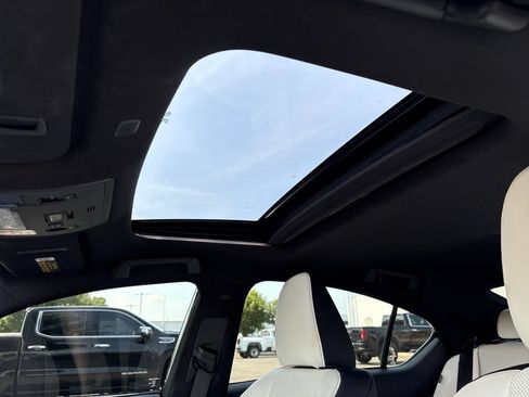 Used 2021 Lexus IS 350 F Sport w/ Navigation Package RWD image 19