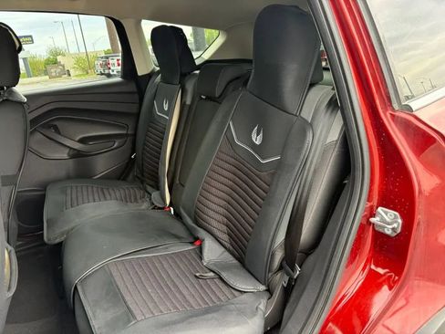 Used 2016 Ford Escape SE w/ Equipment Group 201A AWD/4WD image 18