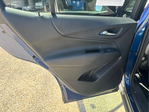 Used 2023 Chevrolet Equinox LT FWD image 26