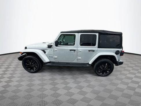 Used 2023 Jeep Wrangler Unlimited Sahara w/ Safety Group AWD/4WD image 9